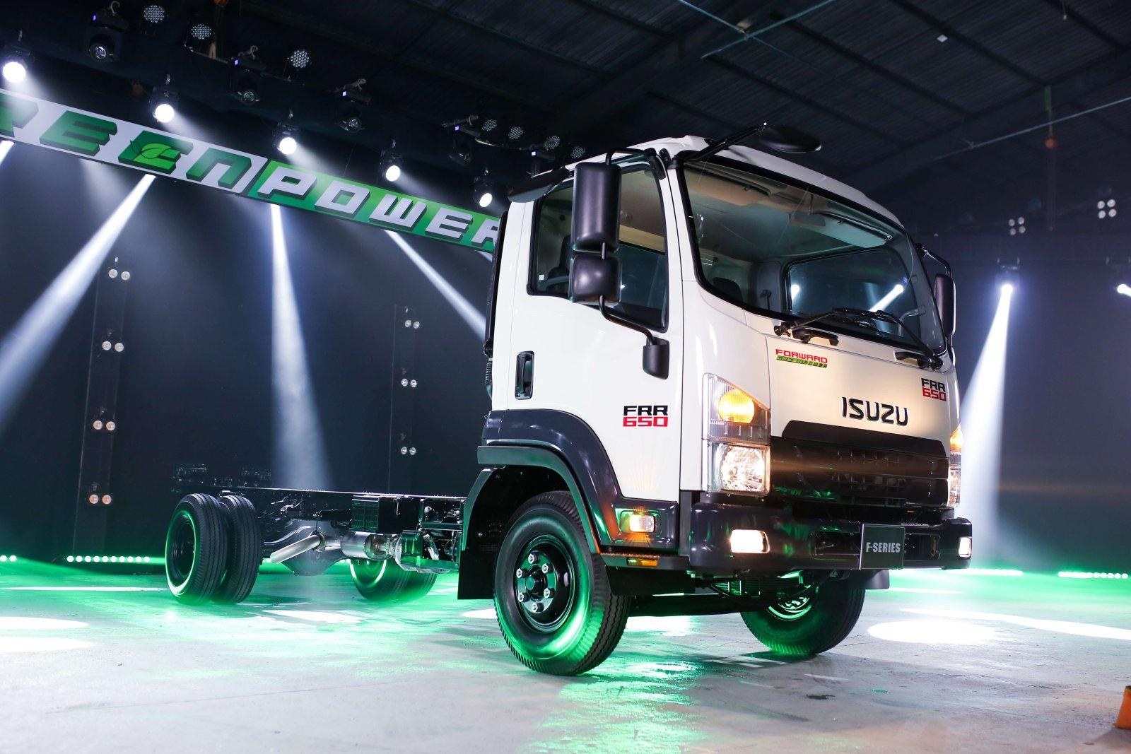 ISUZU 6T5 THÙNG MUI BẠT 7M4